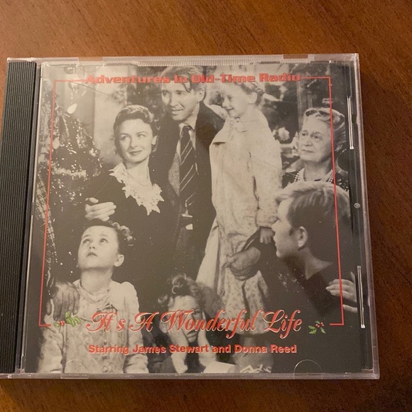 Gently used CD 🎄it’s a Wonderful Life, Adventures in Old Time Radio. - Picture 1 of 3